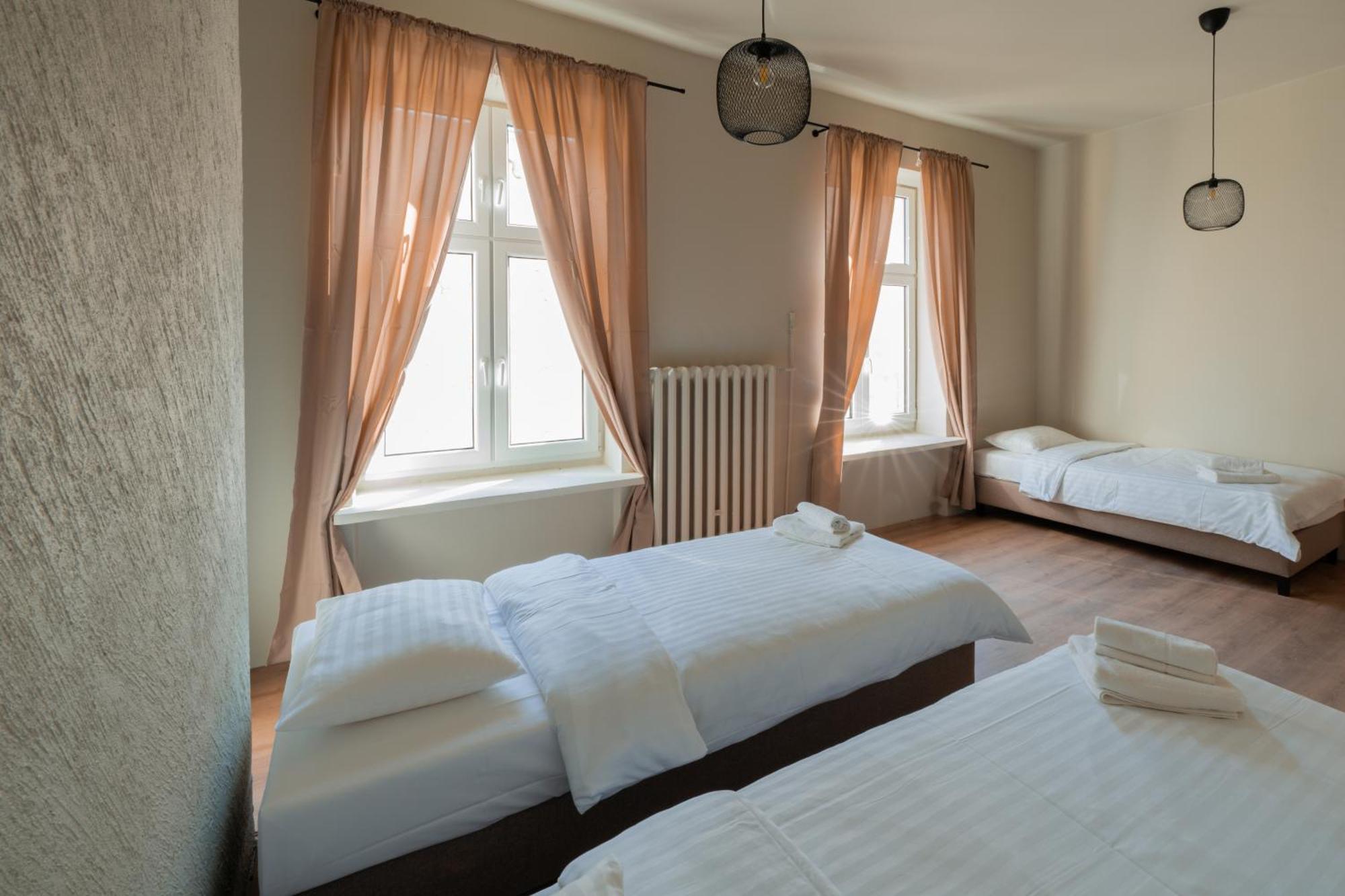 Hotelik Relax H360 우치 외부 사진